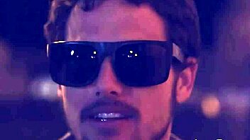 Loren minardi seduces her lover in the jacuzzi with muff diving 😍.