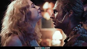 blonde slut siouxsie q gets raw fucked by stranger