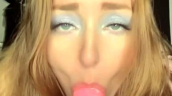 Horny Slut With Big Ass And Wet Pussy Craves Dick Badly