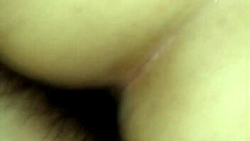 Anh chơi em sướng quá, em thương anh lắm!