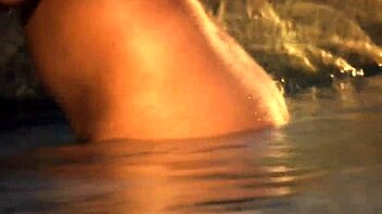 watch my erotic moves, i'm an expert indian milf