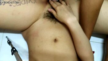 Anh chơi em sướng quá, em thương anh lắm!