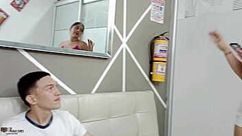 Hermanastro's lust for his stepsister leads to great sex