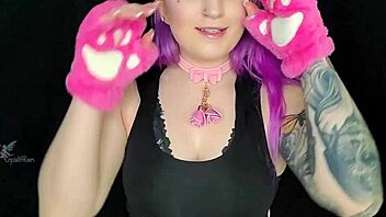 Tiny 18+ teen handles massive bad dragon dildo