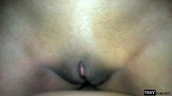 anal hurts but she takes it for revenge, oops!