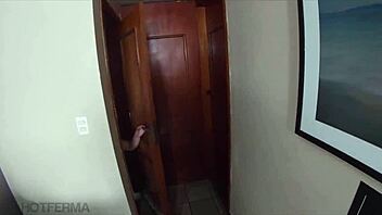 loira safada caught with two guys, even mom joined the group fun