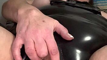 can minxy squirt on your cock