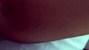 Round ass brunette gf anal fucked