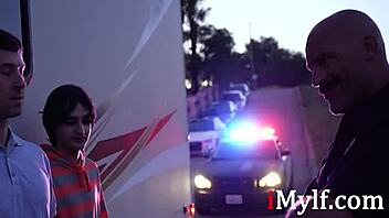 The Ladies Assist The Cop During Family Trip