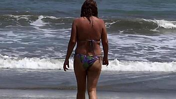 Felizgat a strand, hogy szexelj idegenekkel?