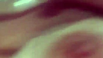 novinha se masturbando parte3