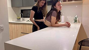 my husband's lesbian stepsister sucks me off better 😏