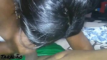 gozando no cu with big natural tits