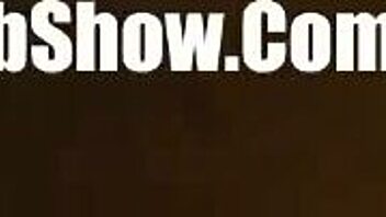 Ebony Babe Thickred Shows Off Her Ass In Hood Masturbation