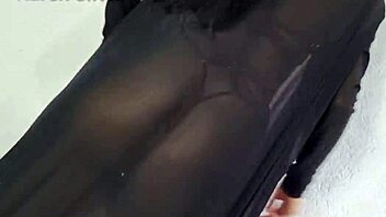 Imagine this curvy blonde in your oily bed getting anal?