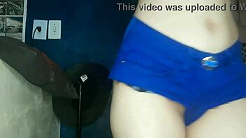 real homemade vid of me masturbating my wet pussy! 💦