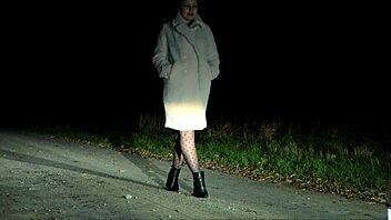 i cant hold back from hot sex with a stranger on the road.