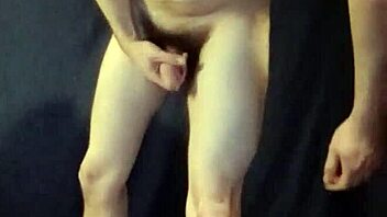 Gay Nude Jerking Off to Cum