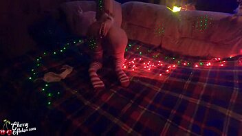 Christmas MILF sloppy blowjob and doggy anal sex - creampie closeup