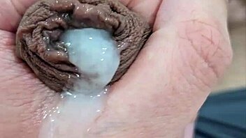 Brazilian twink masturbates and cums in homemade video with neighbors watching.