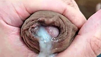 Brazilian twink masturbates and cums in homemade video with neighbors watching.