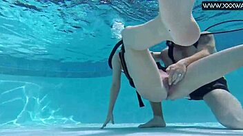 Minnie Manga Takes Dick Underwater