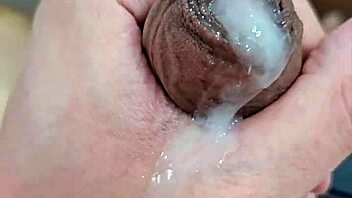 Brazilian twink masturbates and cums in homemade video with neighbors watching.