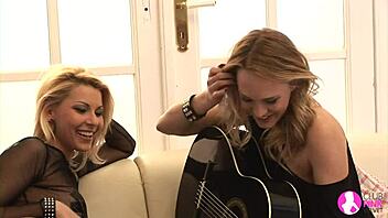 Viv Thomas Presents Rock Chicks Lesbian HD