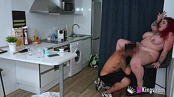 Emotional Lesson In Pussy Licking For Horny Babes