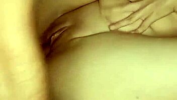 I'm fodendo the pink wet pussy of the young married branquinha