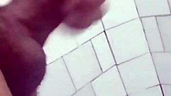 Yuri Gaúchoの大黒チンポ中出しギフトに満足できない