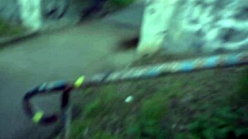 Sexy Colombian babe sucks and bangs for cash in public spot!