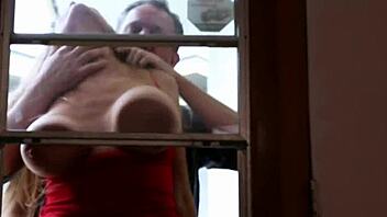 Darla Crane gets a messy facial cumshot 😍