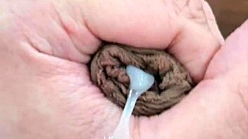 Brazilian twink masturbates and cums in homemade video with neighbors watching.