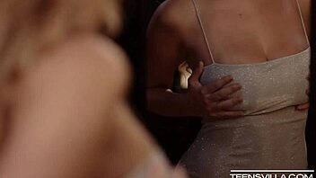 i... uh, blake blossom with seth gamble in petite blowjob