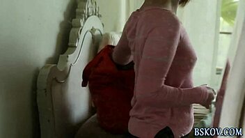 Darla Crane gets a messy facial cumshot 😍