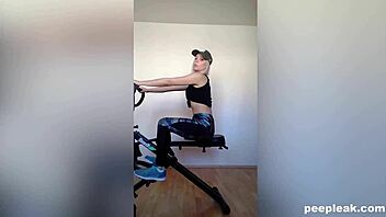 Oh, Miss Sporty Works Out and Fingers Herself on Webcam!