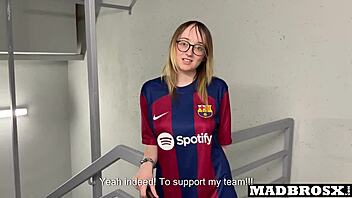 Barcelona fan babe drilled by PSG supporters in stadium corridors! ⚽