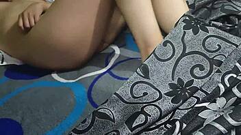 Latina teen screams during orgasm on trip. 🔥