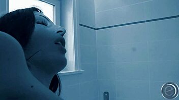 Alisha Sweet Strippt Für Dich Und Lässt Sich Ersatzweise Ficken In Facial Cumshot