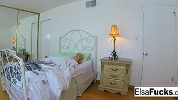 Elsa Jean wakes up to a creampie from her lover