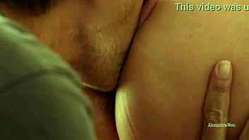 hey, watch me get assfucked close up till I squirt!