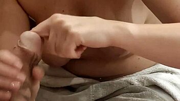 My girlfriend fingered my urethra and jerked me off in this crazy home video 😱