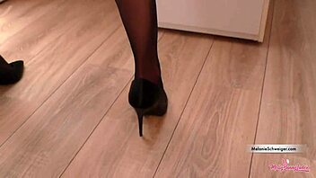 Horny blonde milf says, 'i'm from düsseldorf and ready'