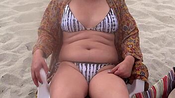 Public beach action leads to steamy stranger encounters
