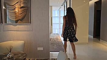 Playing Sexy Outdoors Without Panties While Hosts Are Away