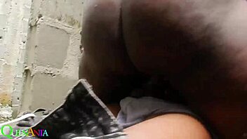 My neighbour came for water, but I drilled her juicy Indian pussy