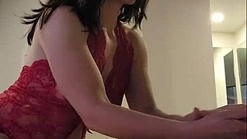 Isa milf liberal loves to enjoy the dick