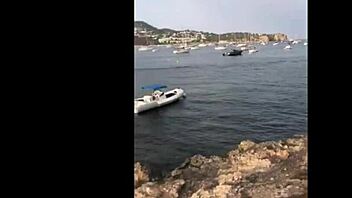 Wow, Teasing Teen in Bikini!