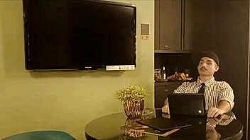 Brunette candidate nails degustadora job with boss's huge cock.